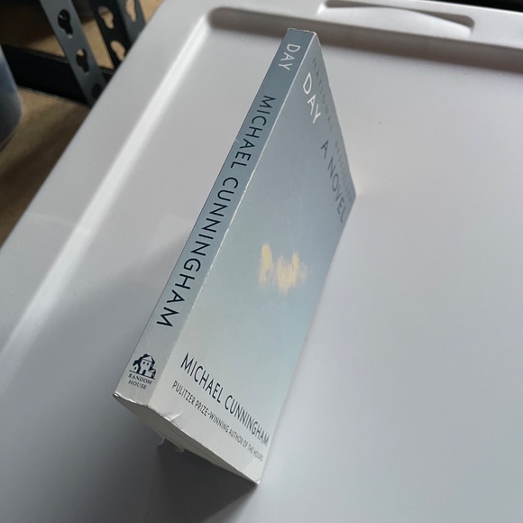 'Between Two Kingdoms' Book - Picture 5 of 5